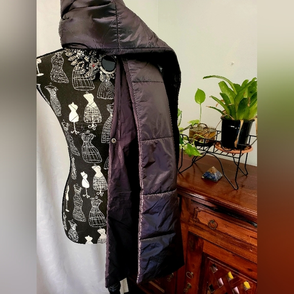 Puffy Scarf Cape - Picture 4 of 6